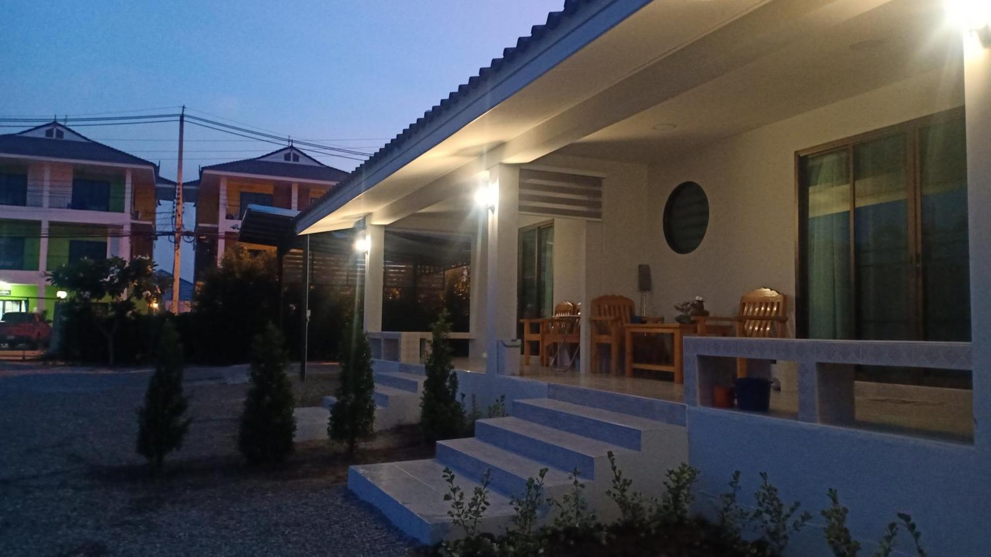 מלון לאמפון Min House מראה חיצוני תמונה